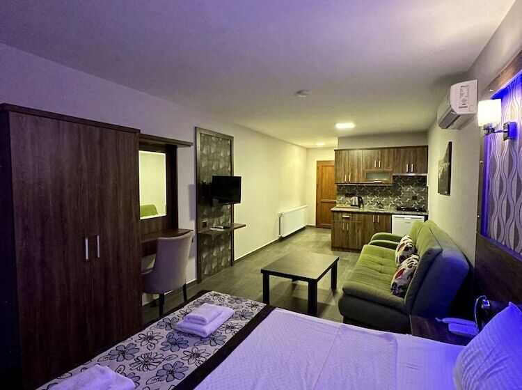 فندق Dolphin Apart &