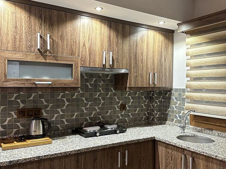 فندق Dolphin Apart &