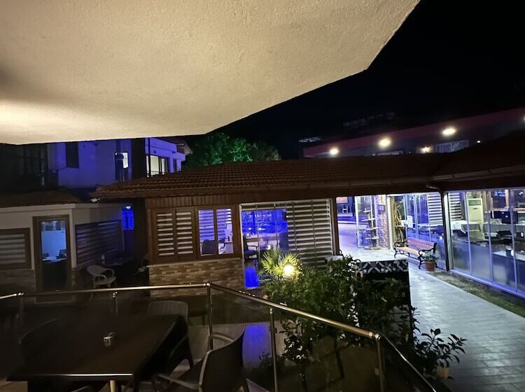 فندق Dolphin Apart &