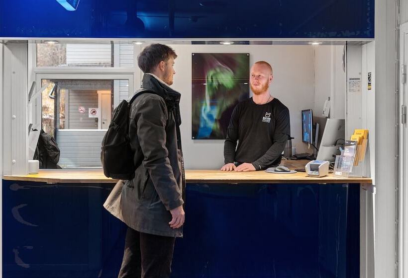 فندق Enter Backpack