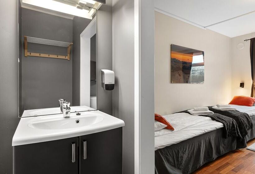 فندق Enter Backpack