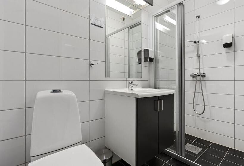 فندق Enter Backpack