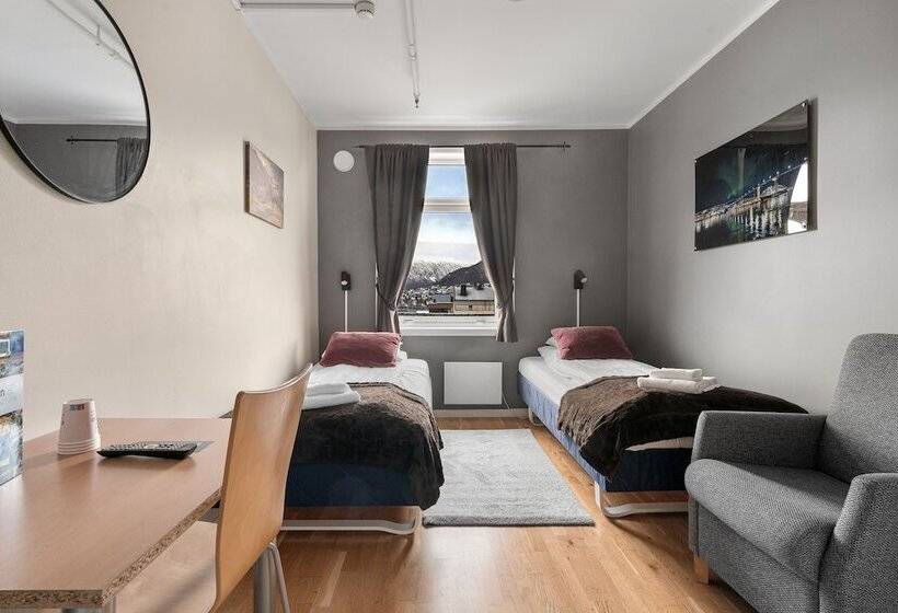 فندق Enter Backpack