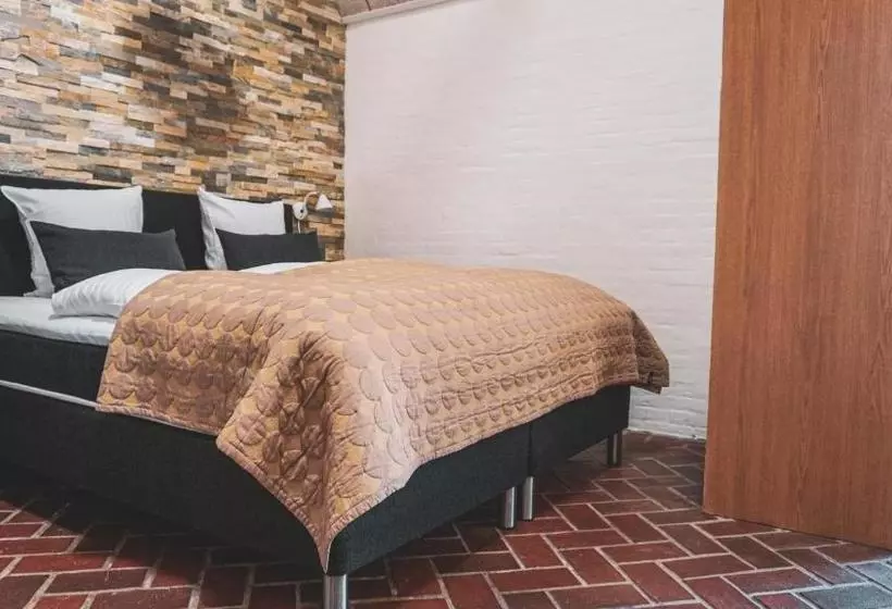 ホテル Fladbro Kro