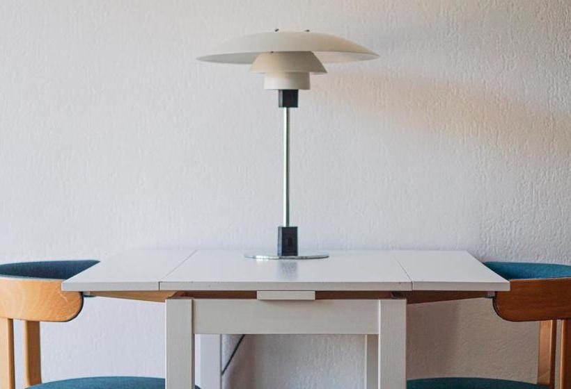 فندق Fladbro Kro