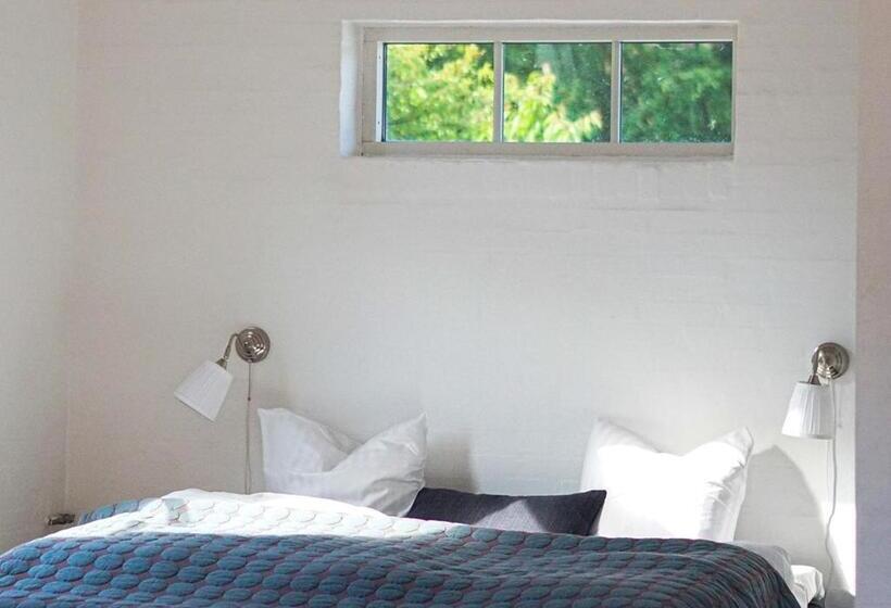 فندق Fladbro Kro