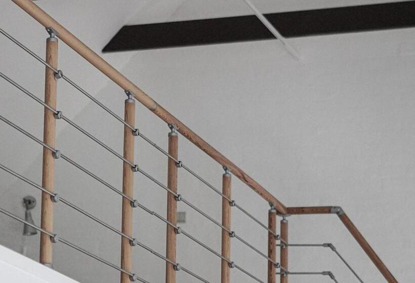 فندق Fladbro Kro