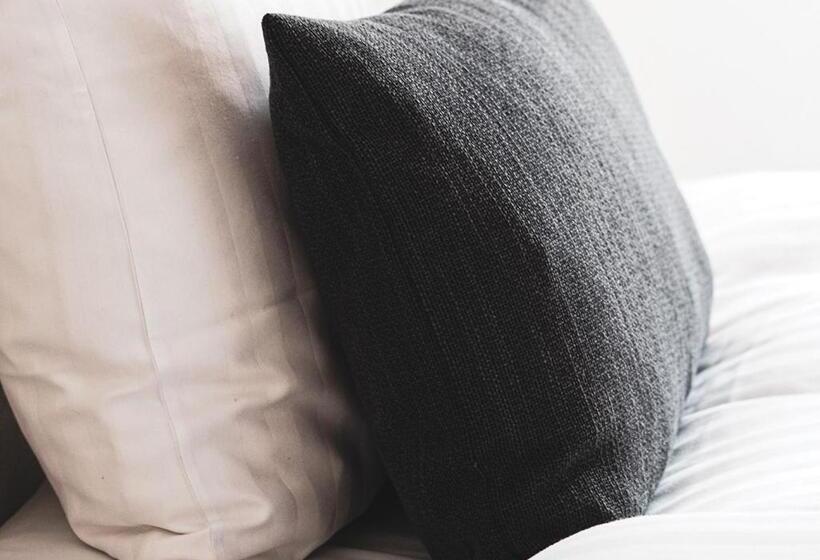 فندق Fladbro Kro