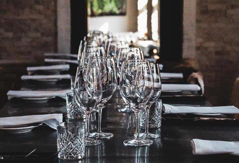 فندق Fladbro Kro