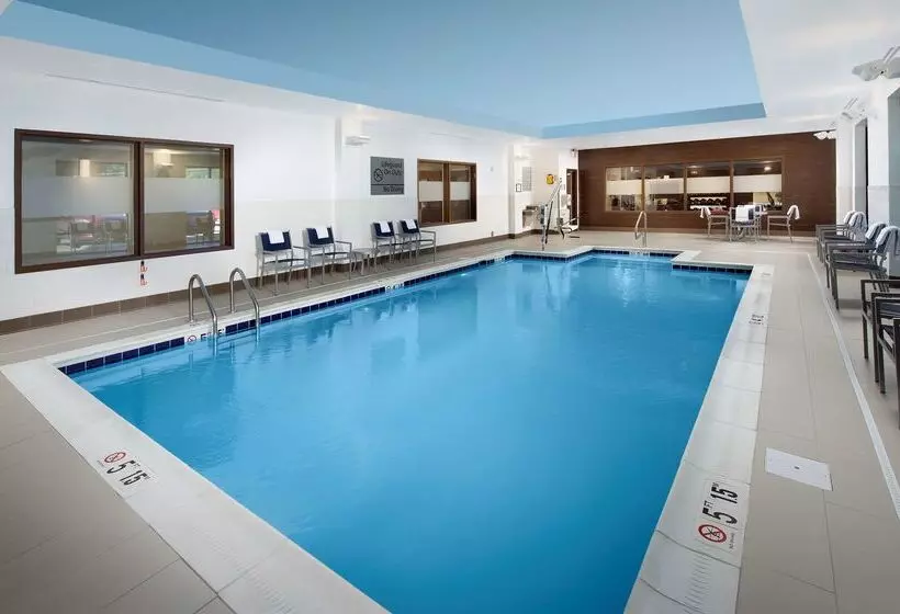 Hotelli Hampton Inn & Suites Falls Church