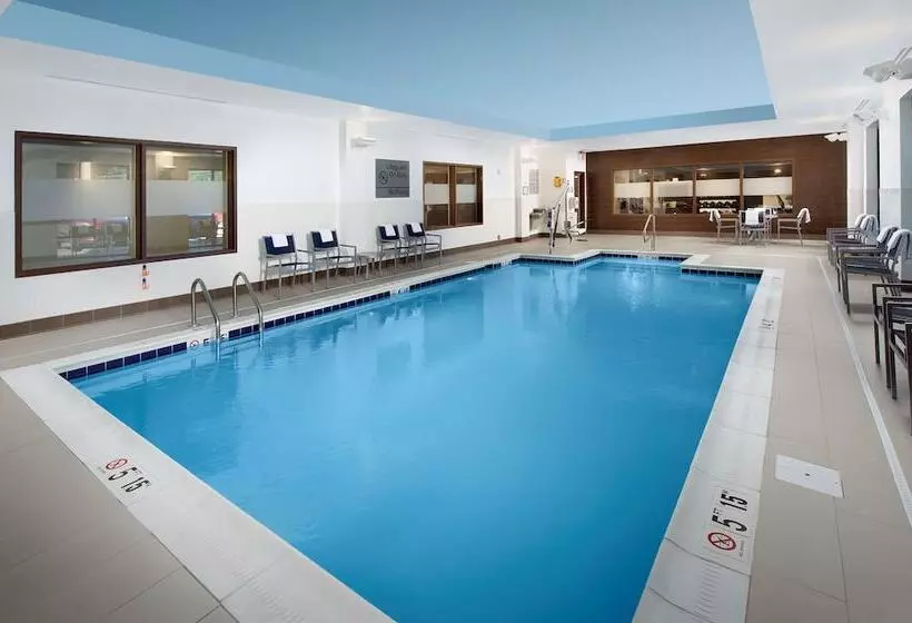 Hotelli Hampton Inn & Suites Falls Church