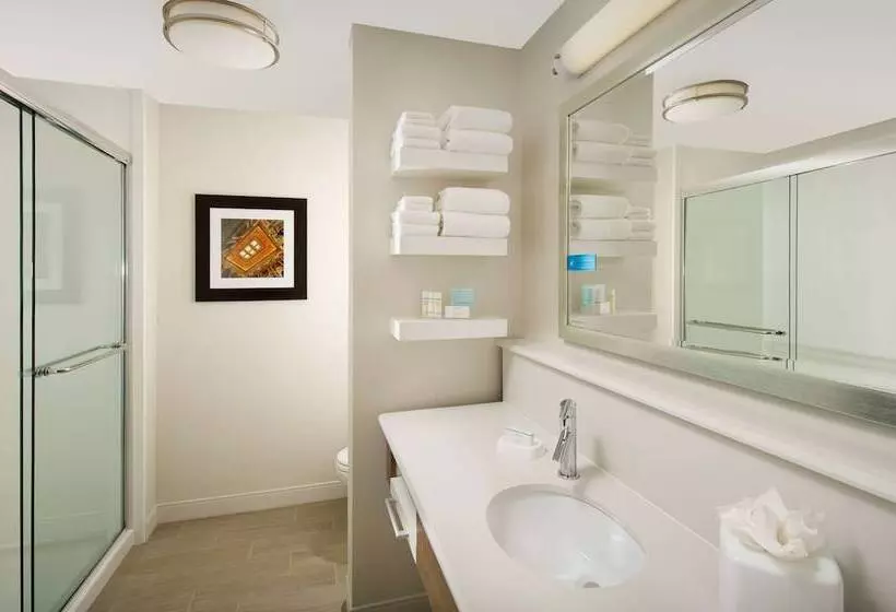 Hotelli Hampton Inn & Suites Falls Church
