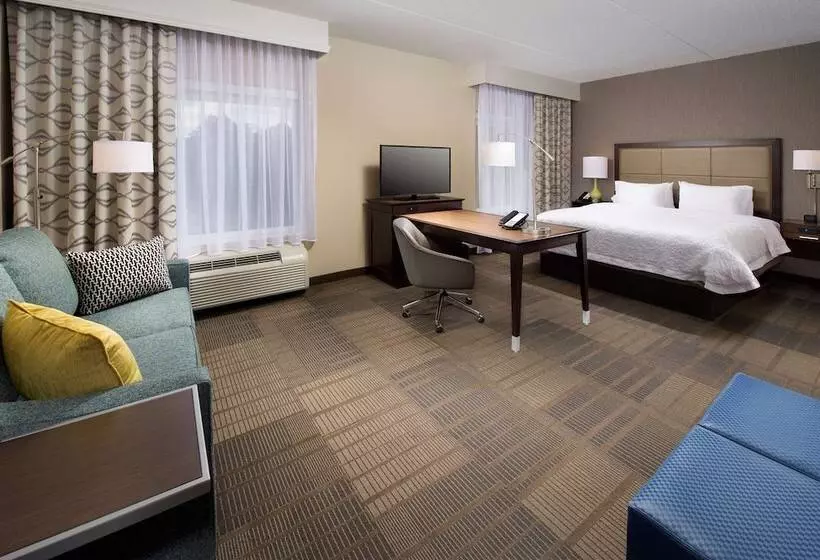 Hotelli Hampton Inn & Suites Falls Church