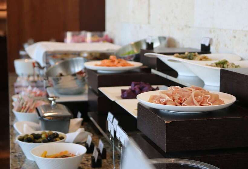 هتل Hyatt Regency Naha Okinawa