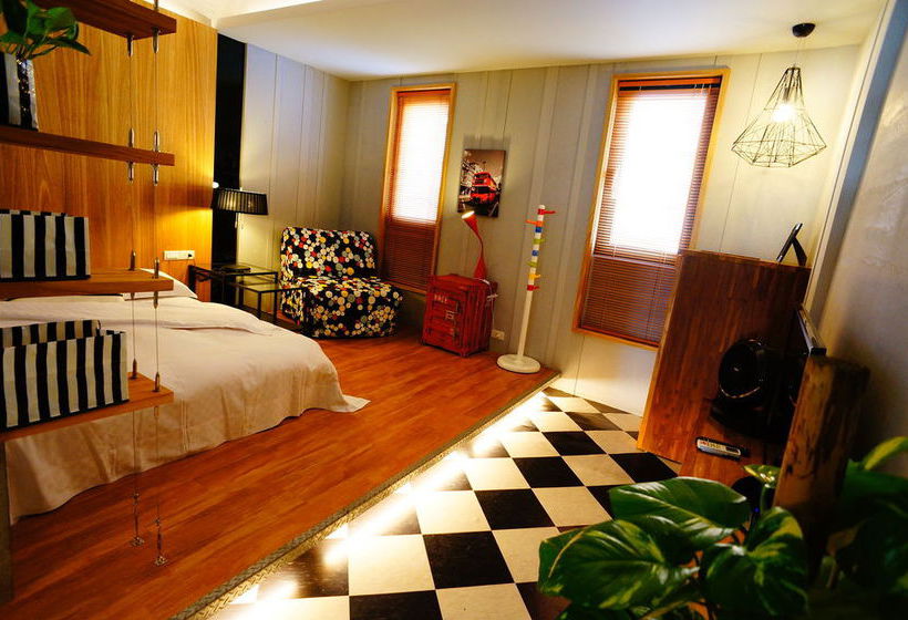 Hotel No. 658 Chuanfan Rock Village