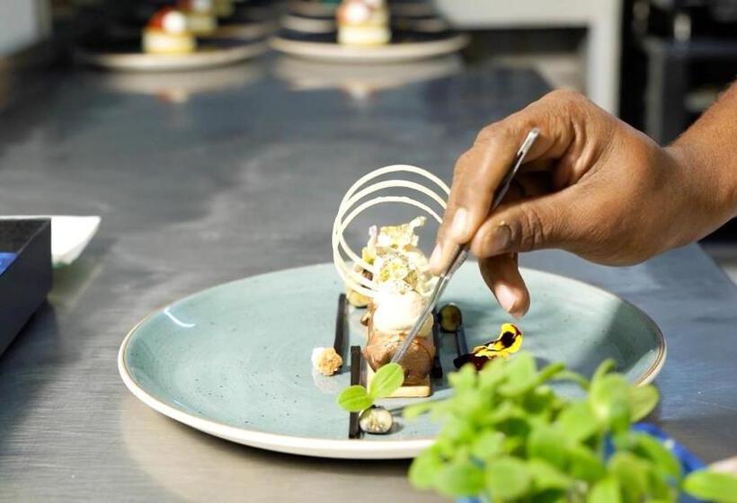 Отель Seapoint Boutique