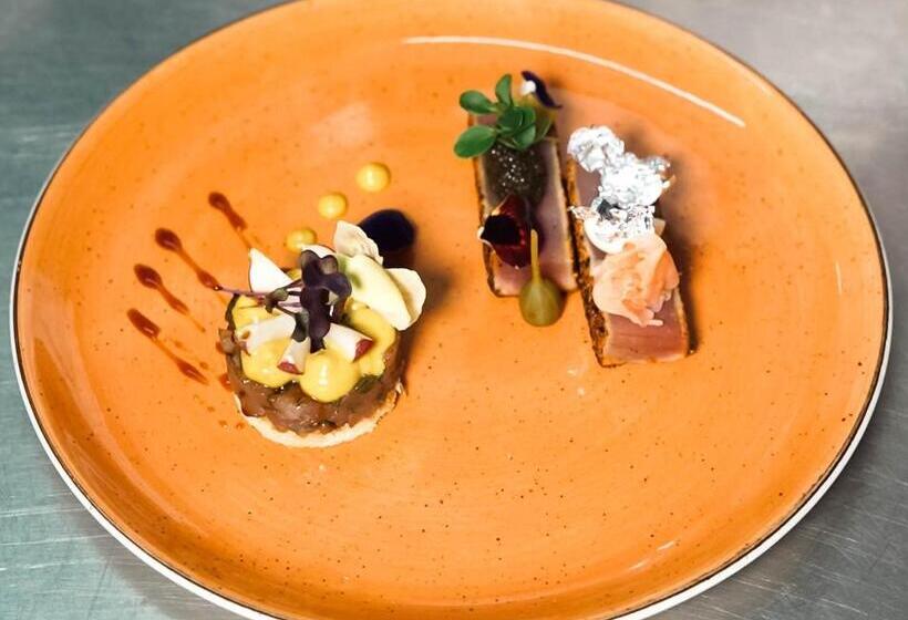 Отель Seapoint Boutique