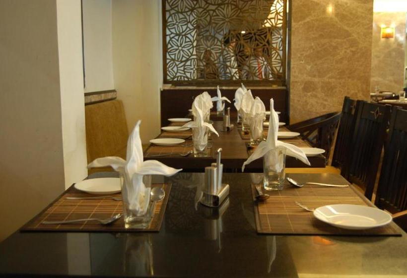 בית מלון כפרי The President A Boutique