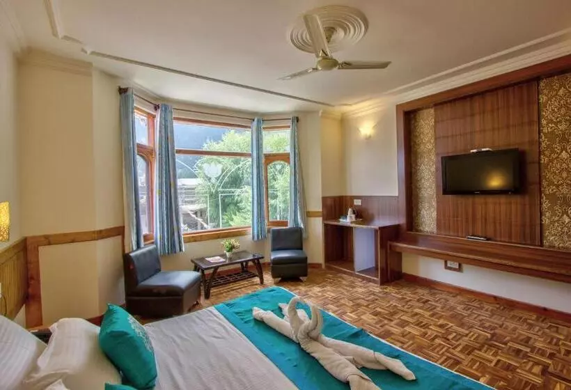 ホテル Woodstock Inn Manali