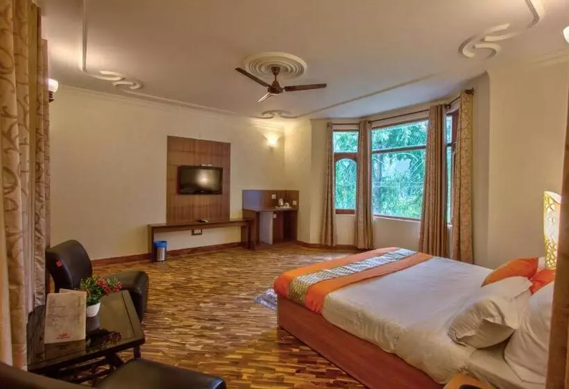ホテル Woodstock Inn Manali
