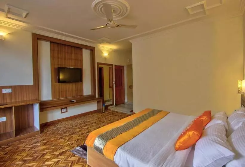 ホテル Woodstock Inn Manali