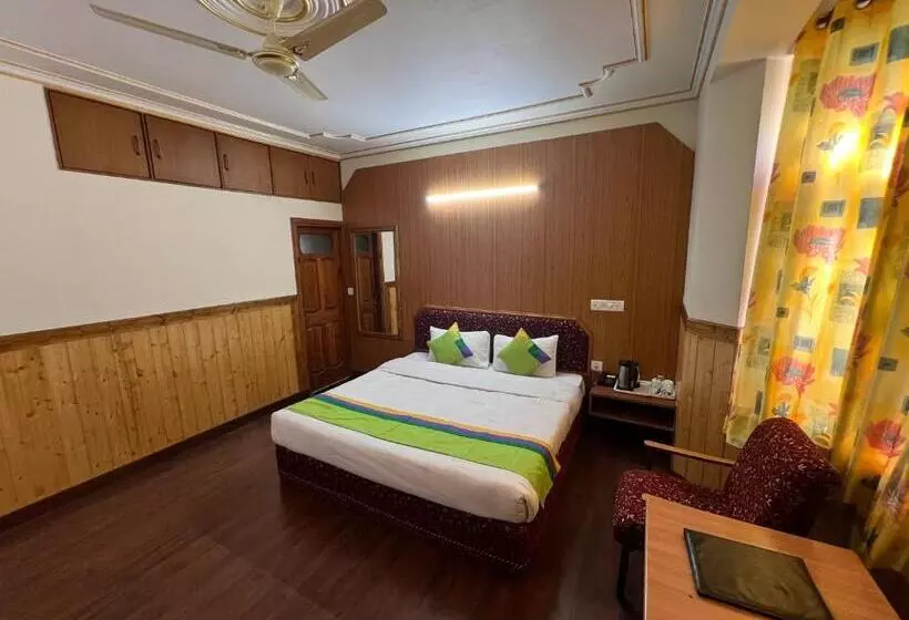 ホテル Woodstock Inn Manali