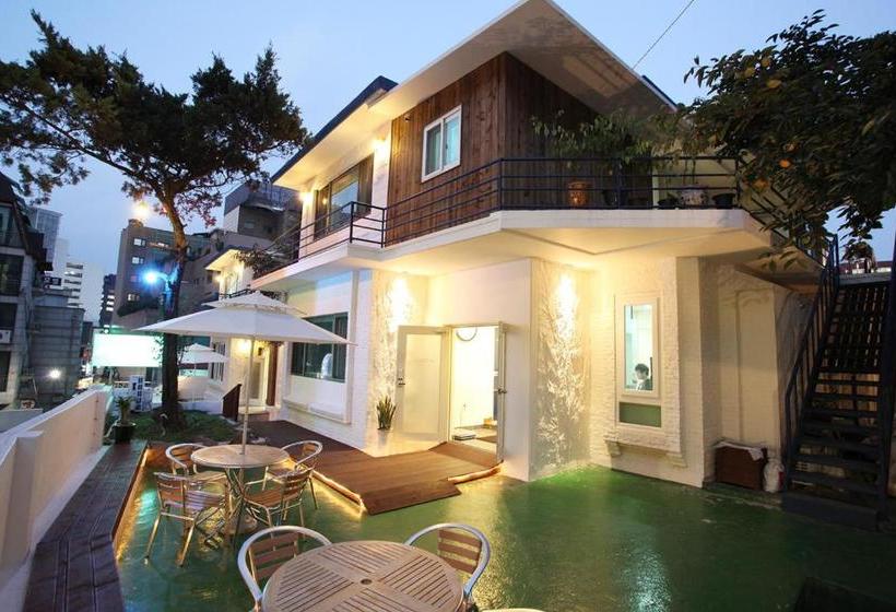 Пансион Gstar Guesthouse