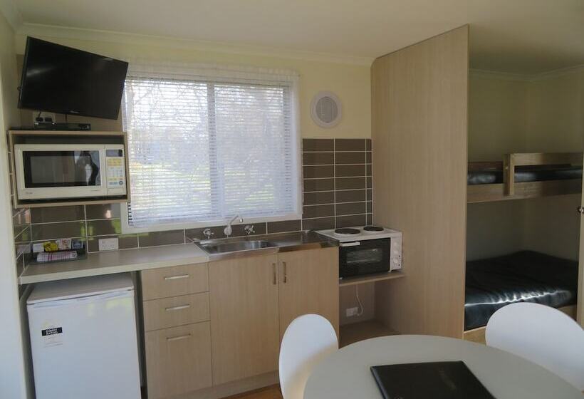 Warrnambool Motel And Holiday Park