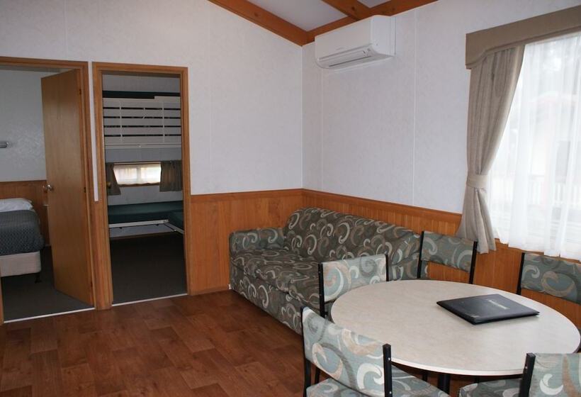 Warrnambool Motel And Holiday Park