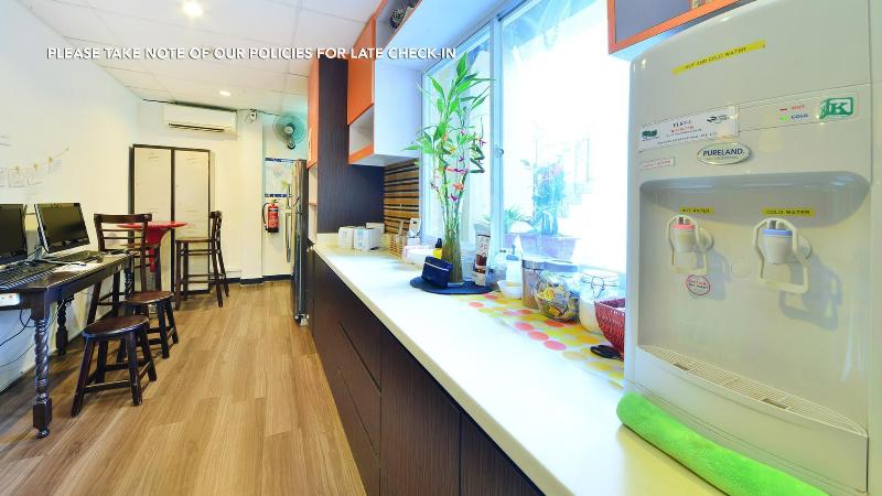 هاستل River City Inn