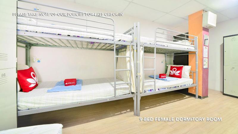 هاستل River City Inn