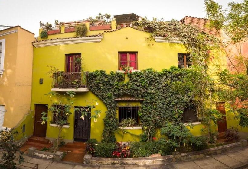 Bed and Breakfast Casa Nuestra Peru