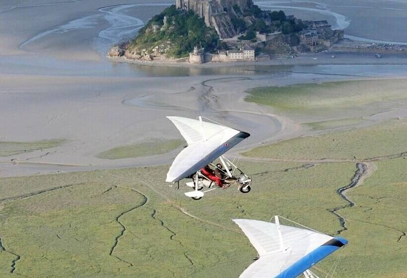 Bed and Breakfast Manoir De La Rogerais & Spa