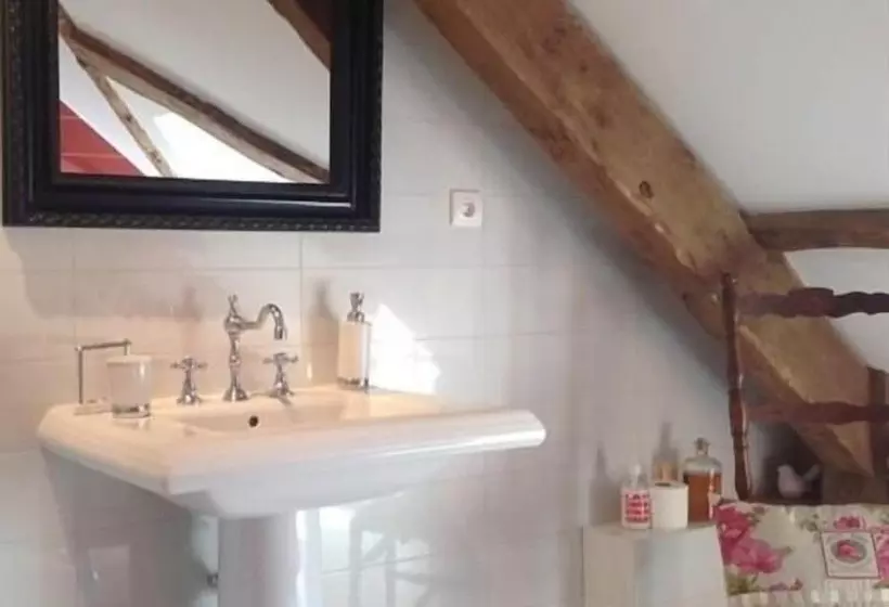 Aamiaismajoitus (B&B) Manoir De La Rogerais & Spa