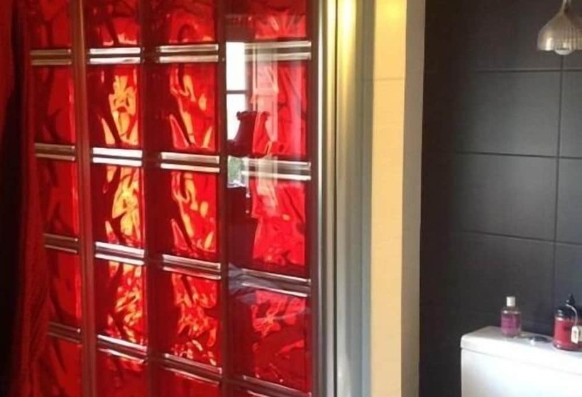 Bed and Breakfast Manoir De La Rogerais & Spa