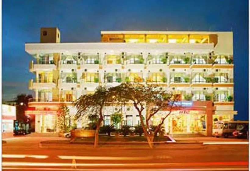 هتل Aurora Nha Trang
