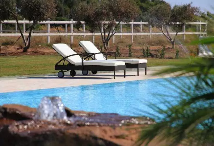 هتل Country Resort Capo Nieddu