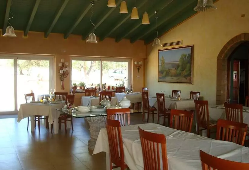 هتل Country Resort Capo Nieddu