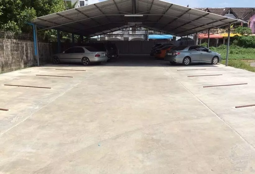 Hotelli C.s. Apartment Hat Yai