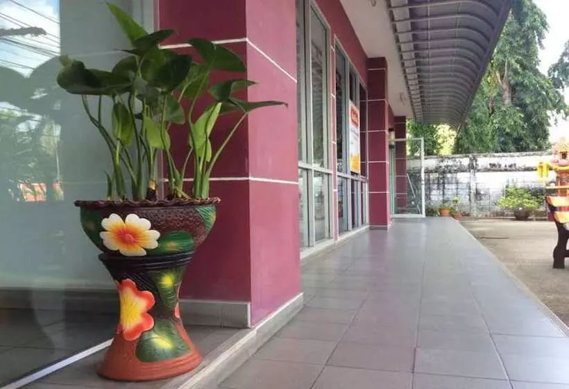 Hotelli C.s. Apartment Hat Yai