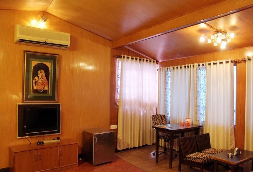 Отель Oyo Rooms Pratap Bas Alwar