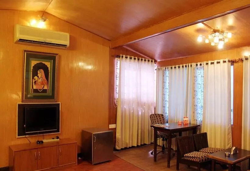 ホテル Oyo Rooms Pratap Bas Alwar