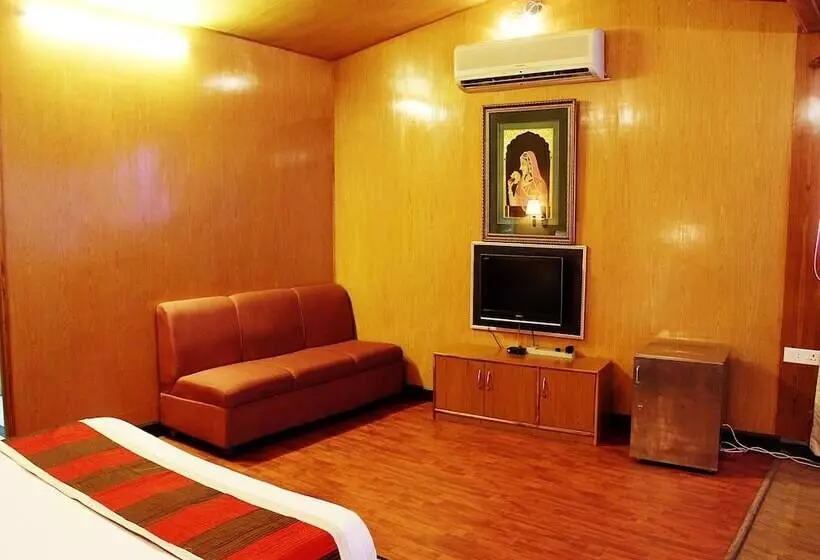 ホテル Oyo Rooms Pratap Bas Alwar