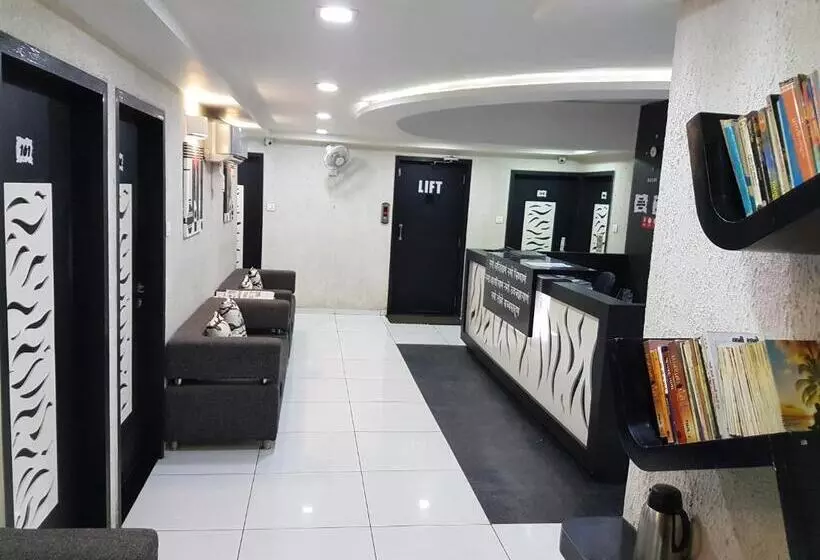 ホテル Paramount Inn