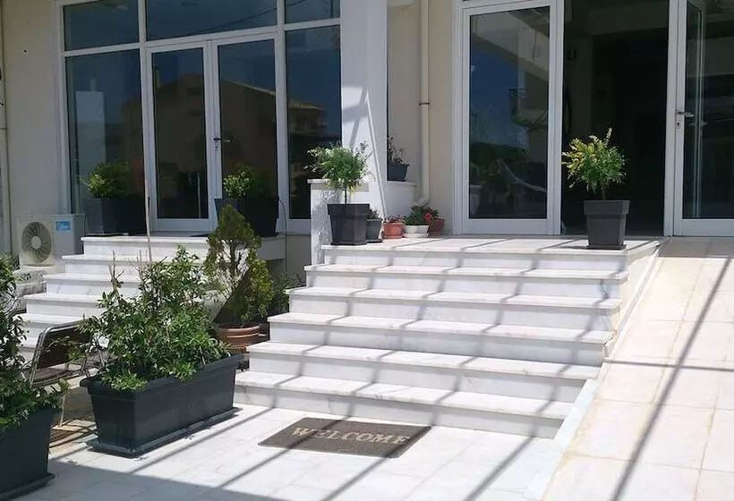 ホテル Porto Marathos