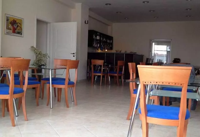 ホテル Porto Marathos