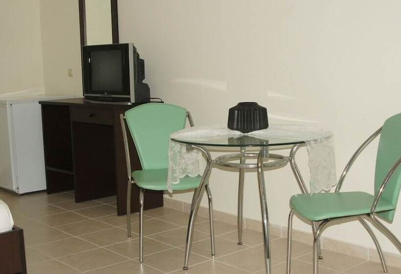 ホテル Porto Marathos