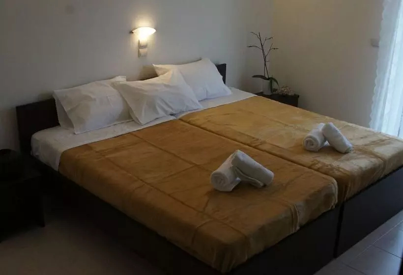 ホテル Porto Marathos