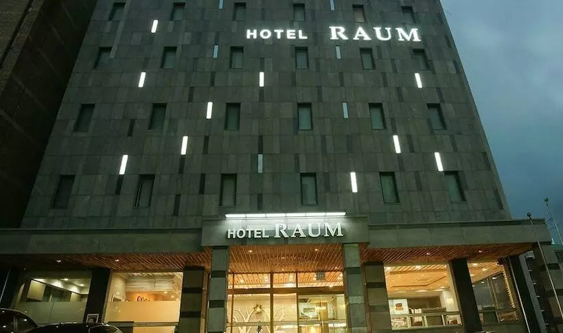 ホテル Raum