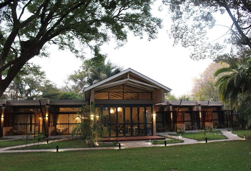 هتل Sandalwood Lodge